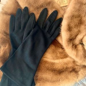 Vintage black gloves